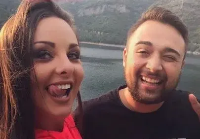 Щерката на Глория и Иван от X Factor гаджета! Симона се разори да пуска SMS-и за момчето