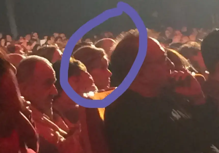 Веселин Маринов официално: Да, аз разбих едно семейство! Певецът за първи път представи гаджето си Веселина на концерта в НДК (Папарашки снимки)