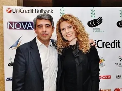 Влюбената Деси Банова: Още не съм бременна от Плевнелиев, но много искам! Той: Искам да остарея с нея!