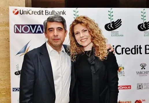 Влюбената Деси Банова: Още не съм бременна от Плевнелиев, но много искам! Той: Искам да остарея с нея!