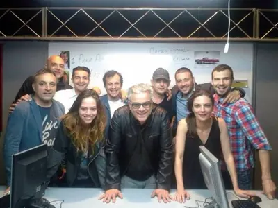 Звезди от „Под прикритие“ се вихрят в чужди продукции (Снимки)