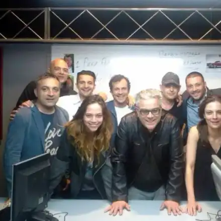 Звезди от „Под прикритие“ се вихрят в чужди продукции (Снимки)