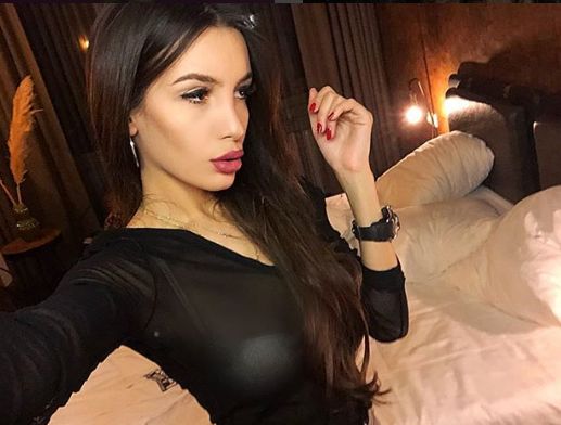 Щерката на Фатик пръсна 5 бона за хотел в Амстердам (СНИМКИ)