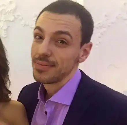 Алекс и Дани Петканови живеят с лисица! (Животинчето се нанесе в имота им)