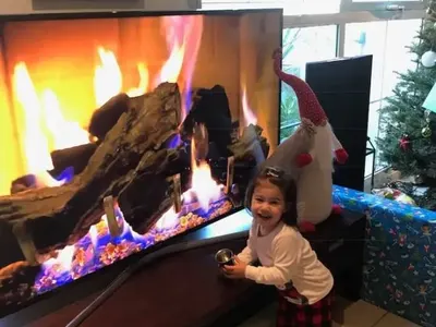 Дарина показа внучката!