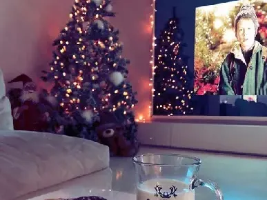 Дядо Коледа поднесе подаръците на Никол и Николета! (Коледни снимки)