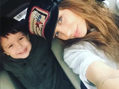 Диляна Попова вози Борил без столче