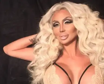 Джулиана Гани се обезобрази! Феновете й я сравниха с извънземно плашило