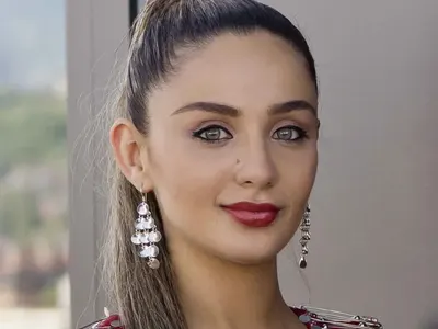 Елен Колева лети от щастие с новия си (Любовникът й я накипри с маркови дрехи)