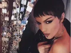 Галена шашна с нова визия! Вижте я в готик стил
