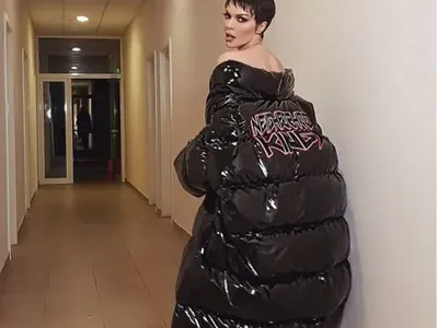 Галена шашна с нова визия! Вижте я в готик стил