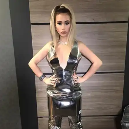 Гери-Никол копира Ники Минаж (Фотофакти)