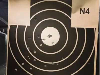 Иво Аръков тръгна с пищов!