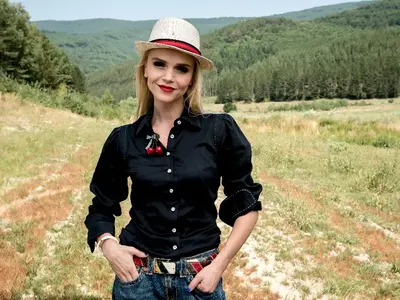 Каролев, Николов и Бакалова се връщат във „Фермата“