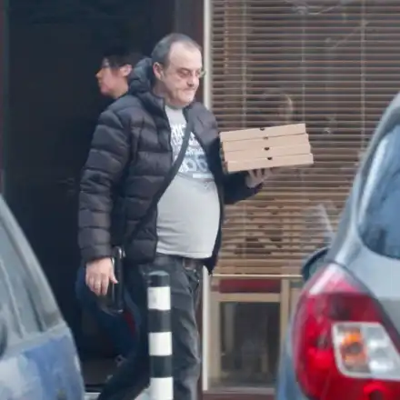 Краси Радков закъса с очите