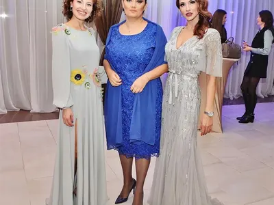 Лорд Минчев сече преди Нова година: Тереза и Дяковска в моден спор, Данчо Караджов и Христо Кидиков облечени траурно + още и СНИМКИ