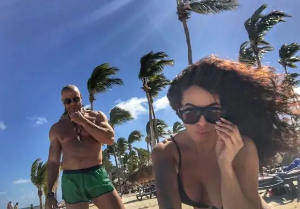 Маги Желязкова с екзотична Нова година (Тя и мъжът й празнуват в Доминикана)