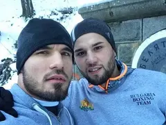 Мъжете на Деси Слава и Златка Райкова първи дружки