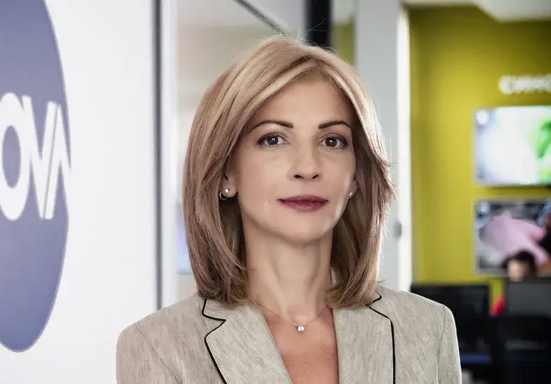 Миа Сантова неузнаваема! Красавицата съсипана след смъртта на майка си, аборта и борбата с рака