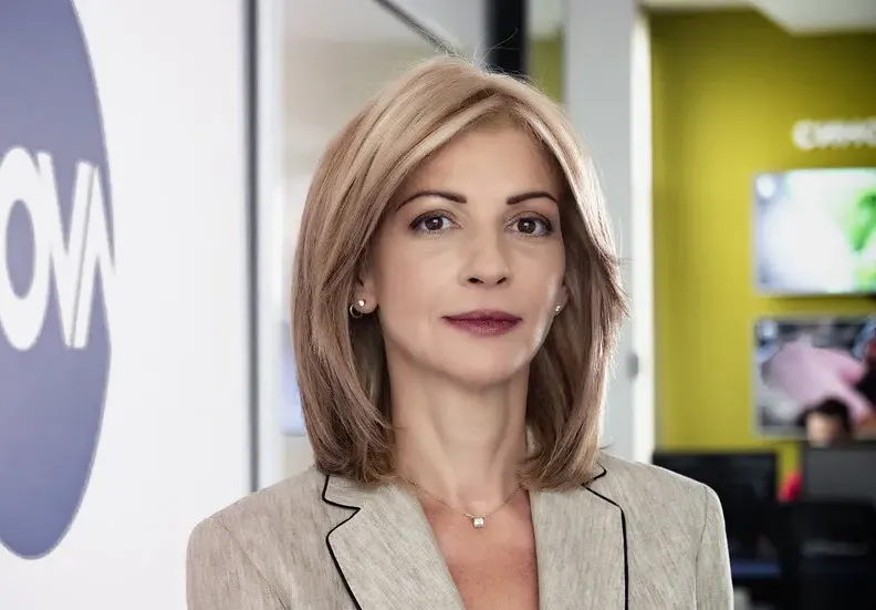 Миа Сантова неузнаваема! Красавицата съсипана след смъртта на майка си, аборта и борбата с рака