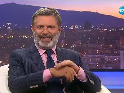 Милен Цветков остана сам по празниците