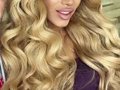 Мис Плеймейт 2017 Нора Недкова съди жадна за слава конкурентка