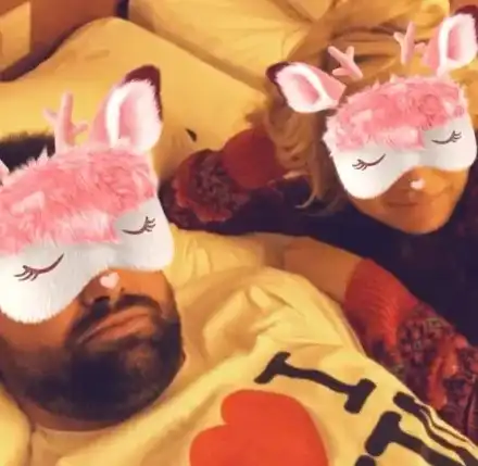 Нов мъж в леглото на Поли Генова! Кой е мистериозният господин?!