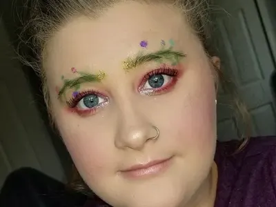 Нова мода завладя мрежата: Елха по лицето