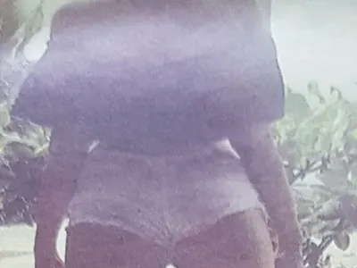 Райна навири дупе и си навлече гнева на феновете (Снимка)