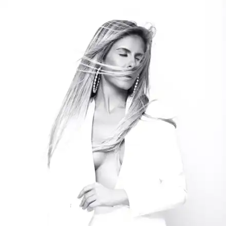 Уникална! Анелия с визия тип Ким Кардашян! Певицата разби клишетата с ТЕЗИ СНИМКИ (Много са палави, ВИЖТЕ)