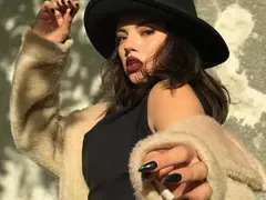Дара си отряза косата