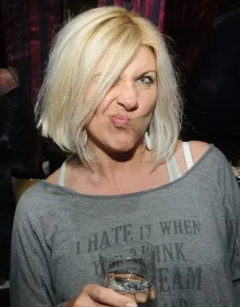 Албена Михова се отказа от мъжете (Актрисата не ще да става домакиня и съпруга)