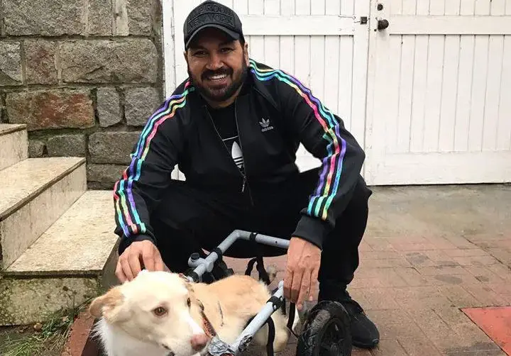 Азис превръща дома си в кучкарник