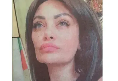 Българската Анджелина Джоли върти министерство! Кабинетите на властта се напълниха с мацки