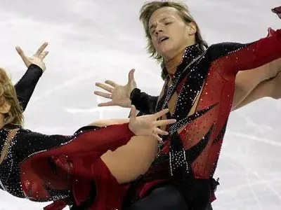 Бойкот на ледено шоу с Максим Стависки в София! Скриха му името между другите участници (+Още подробности)