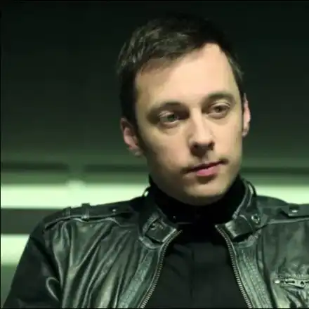 Ченге от „Под прикритие” си счупи пръста