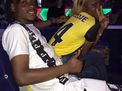 Черна пантера ръмжи на Меледже (Горещо фото)