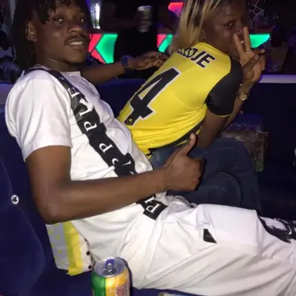 Черна пантера ръмжи на Меледже (Горещо фото)