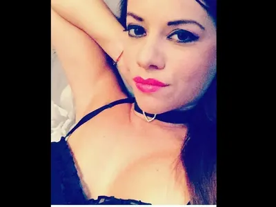 Eлица на Стунджи се отдаде на похот! Прелъстила и 18-годишен ученик