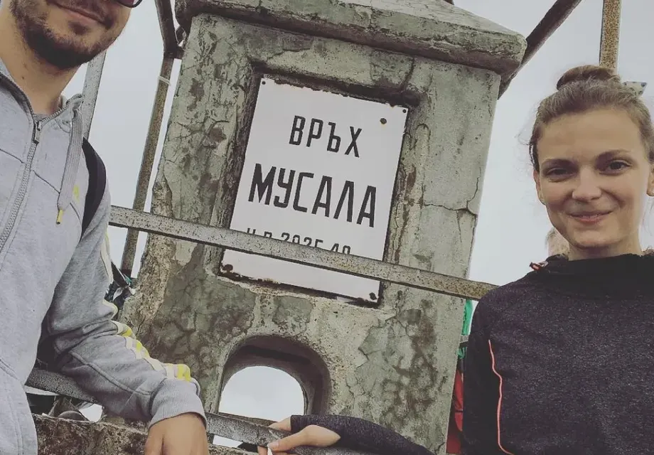 Ето го гаджето на Нора Шопова! Синоптичката се вижда като президентша, подобно на Деси Банова