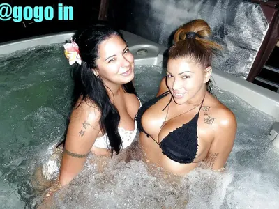 Ето какво прави сега пребитата Сани Алекса! Вече се възстанови, намрази мъжете и премина на жени (ФОТО ФАКТ)