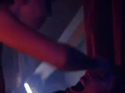 Галена раздава яки шамари, помля от бой своя конкурентка (Видео)