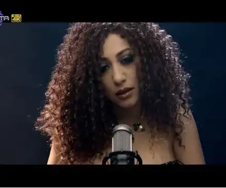 И Роксана се издъни! Окраде чуждестранна песен, след което й свалиха проекта (Ще се стигне ли до съд?)