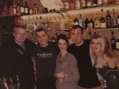 Яни от „Фермата“ свали вдовицата Виолета! Отидоха на гости на Гинчев в Берлин (СНИМКИ)