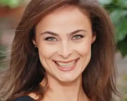 Йоана Буковска  страда за  „Откраднат живот” ! Актрисата тъгува, че убиха героинята й Виолета Захариева в сериала