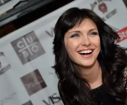 Жени Калканджиева избухна: Омръзна ми от силиконки, спрете с операциите!