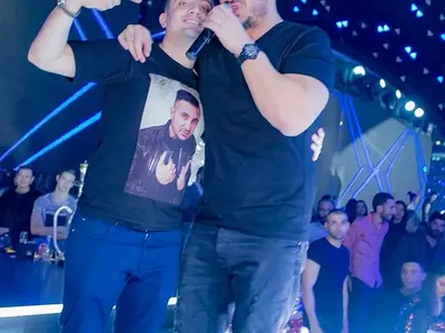 Коцето пя на конкуренцията за ЧНГ