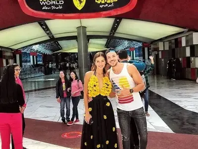 Лудия репортер Петканов потроши магазин в Дубай на медения си месец с Алекс (Подробности)