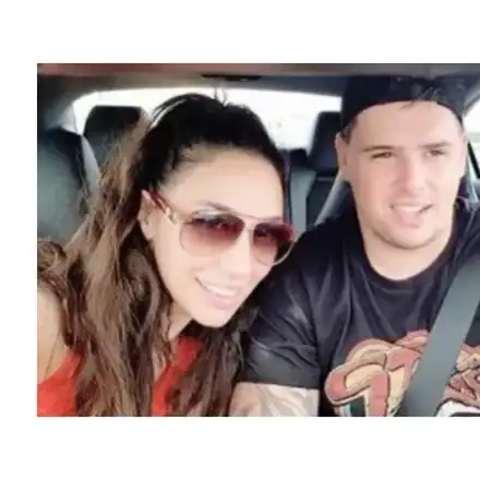 Мария Илиева зарязана бременна от младото си гадже (Георги се забавлява по плажовете на Маями)