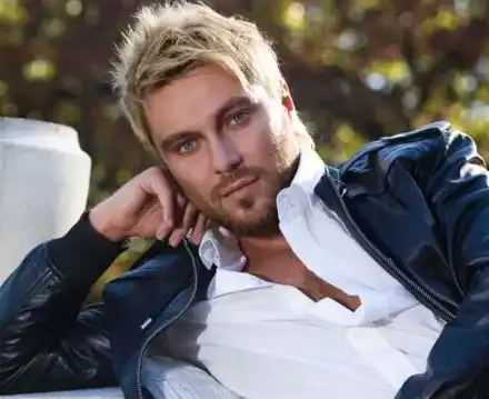 Миро Каризмата прекали с „белото“! Певецът плаши с втренчен поглед, характерен за феновете на забранените опиати